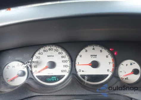 2004 Dodge Neon Sxt z USA, uszkodzony, nr VIN 1B3ES56C24D568670